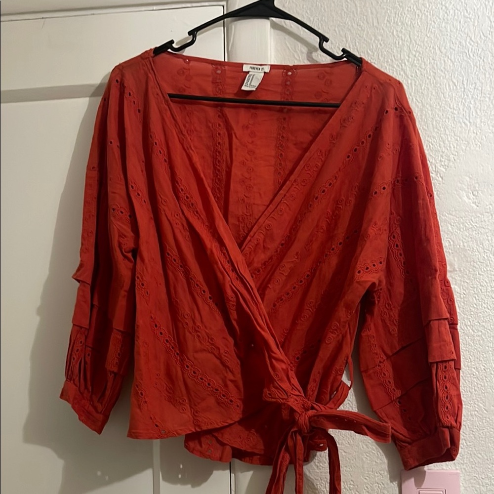Eyelet tie coral too